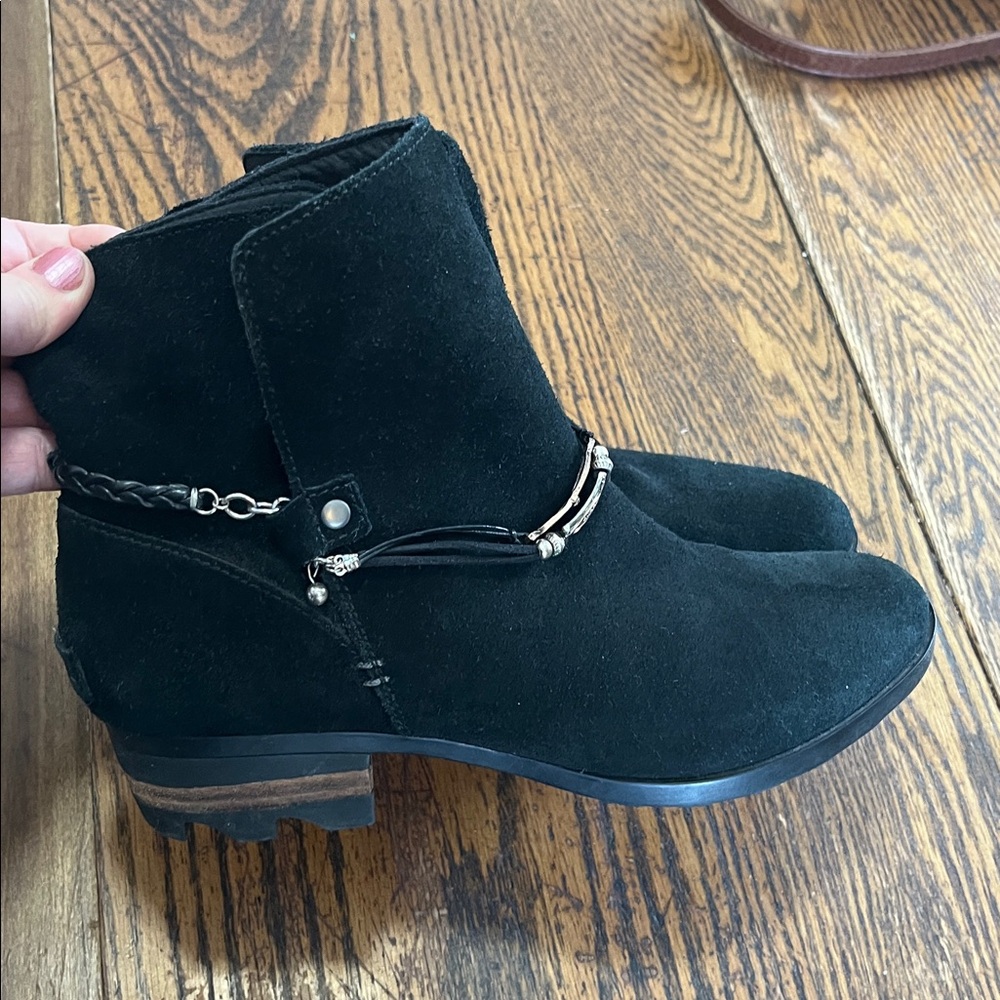 Sorel Black Suede Ankle Boots